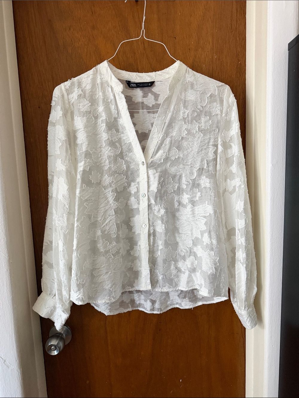 Zara White Floral Lace Button-Up Shirt